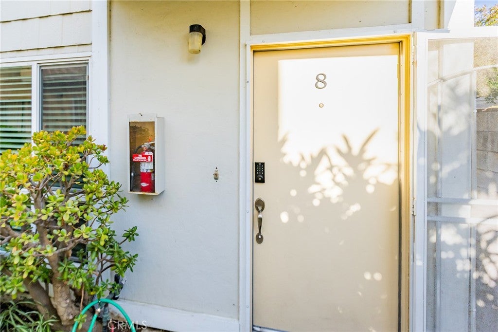 1434 Highland Avenue 8