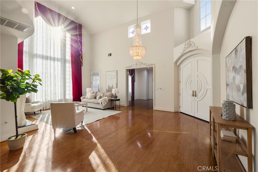 10052 Sycamore Circle