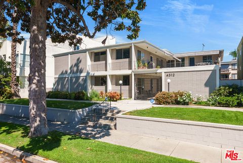 Photo of 4312 Babcock Avenue #3, Studio City, CA 91604 (MLS # 26839389)