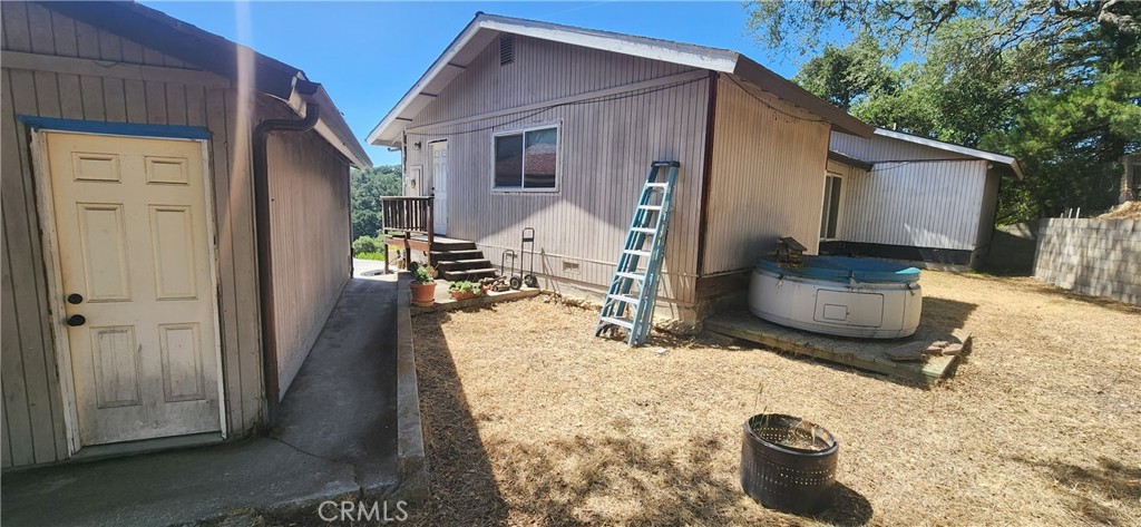 5745 Encino