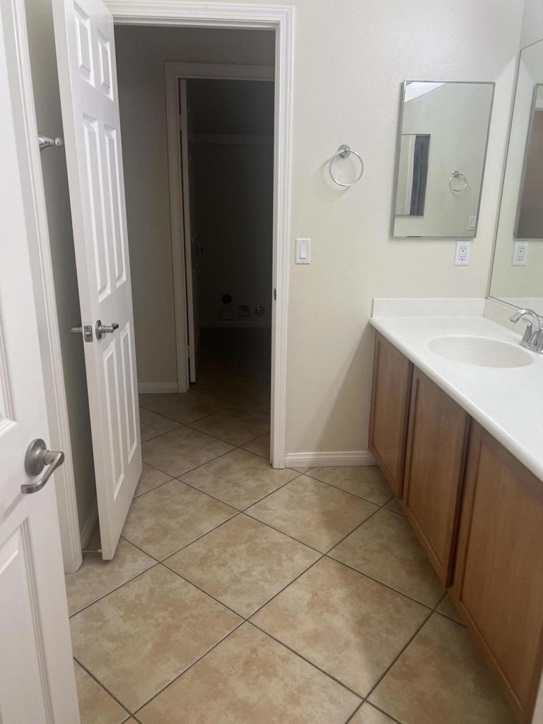 La Morada - Residential Lease