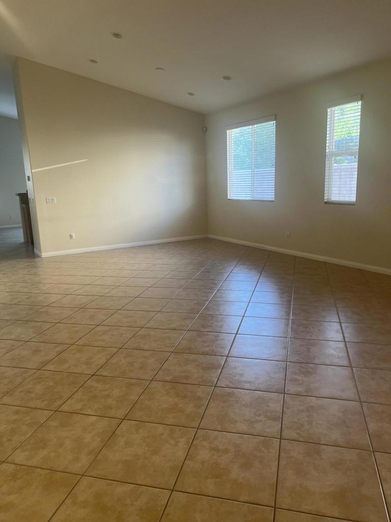 La Morada - Residential Lease