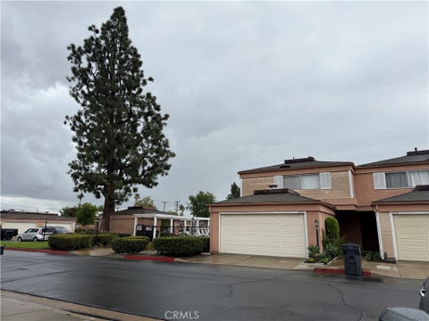 Photo of 1153 N Dresden ST #16, Anaheim, CA 92801 (MLS # GD26224967)