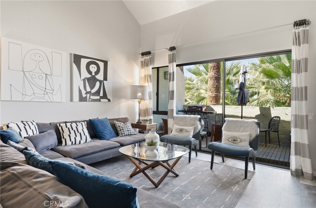 1655 E Palm Canyon 708