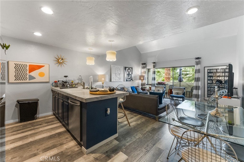 1655 E Palm Canyon 708