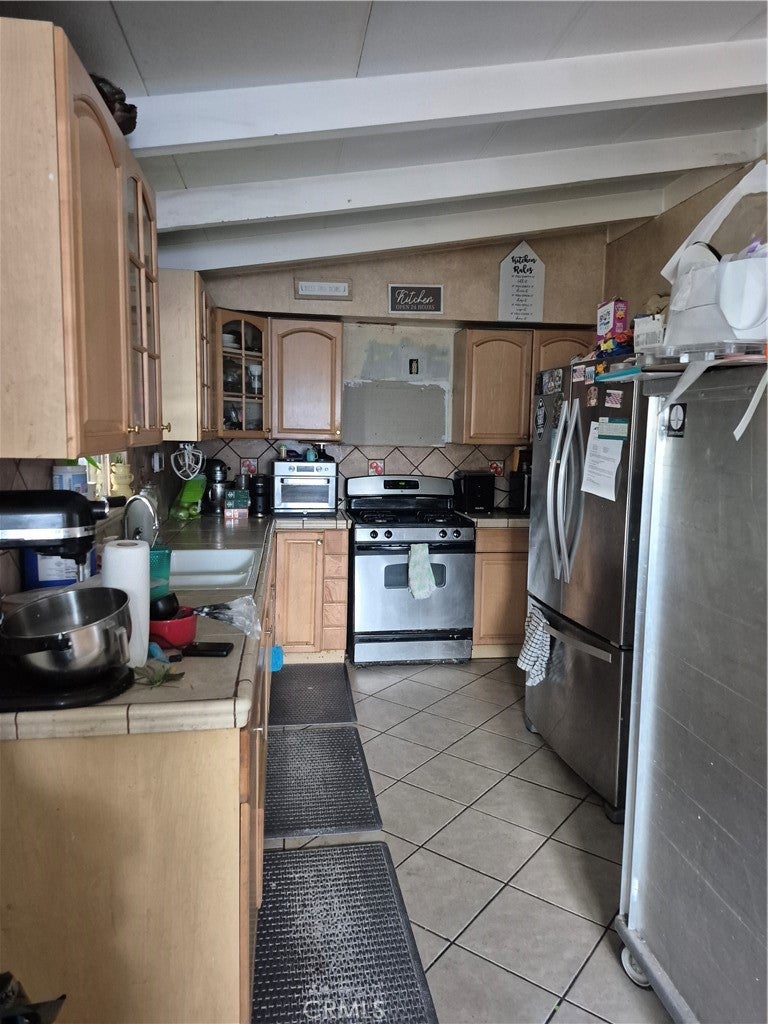 419 E Lee