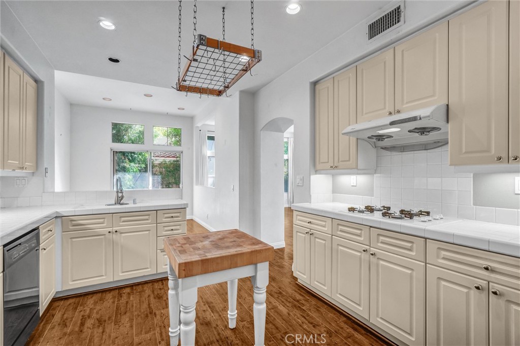Presidio (PRES) - Residential Lease