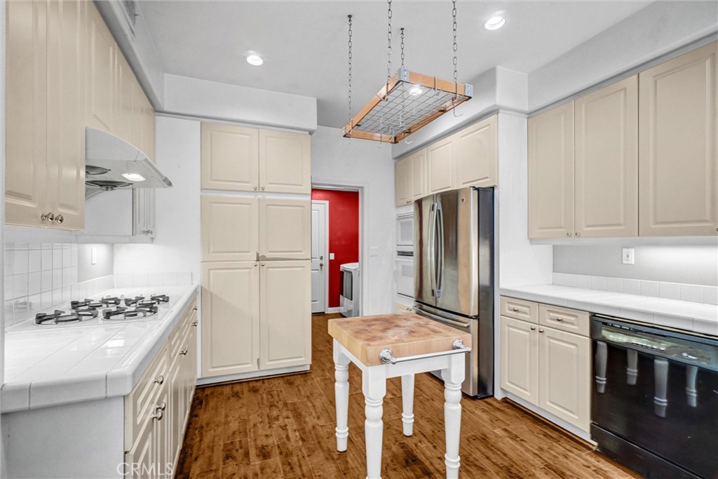 Presidio (PRES) - Residential Lease