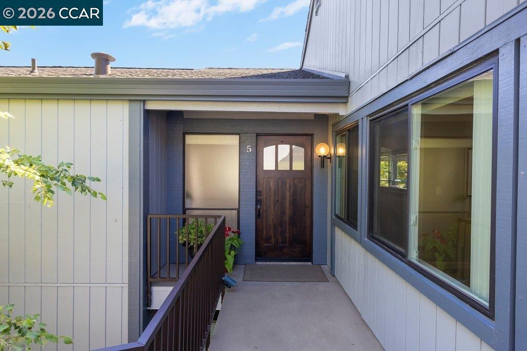3674 Rossmoor Pkwy 5