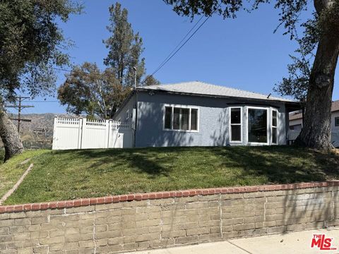 Photo of 8561 Kyle Street, Sunland, CA 91040 (MLS # 26686567)