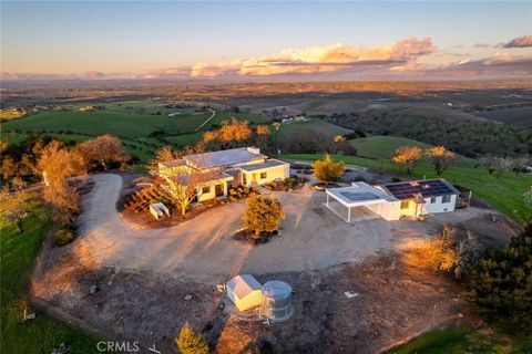 Tiny photo for 705 Sequoia Lane, Templeton, CA 93465 (MLS # SC26068940)