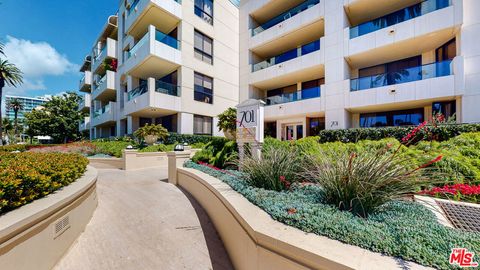 Photo of 701 OCEAN Avenue #311, Santa Monica, CA 90402 (MLS # 26654403)