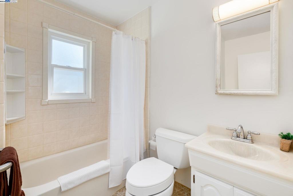 DANVILLE - Residential