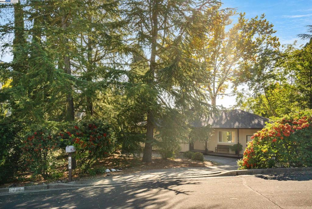 DANVILLE - Residential