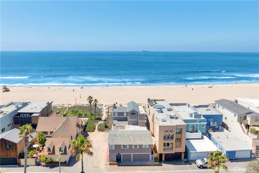 Photo of 16935 S Pacific Avenue, Sunset Beach, CA 90742 (MLS # OC25239454)
