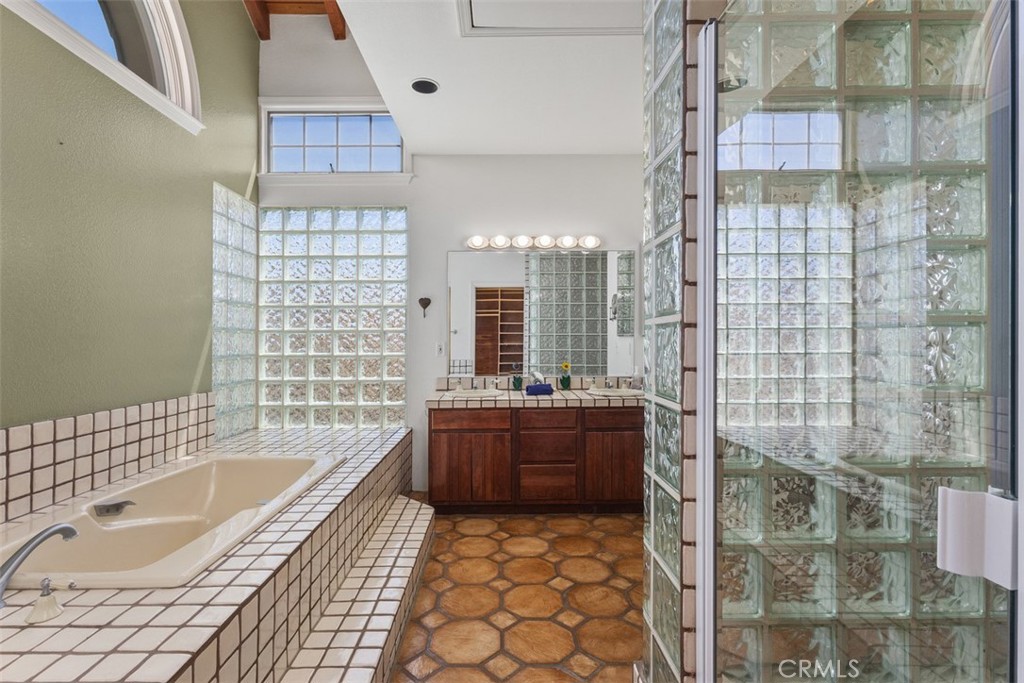 Sunset Beach (SUNB) - Residential