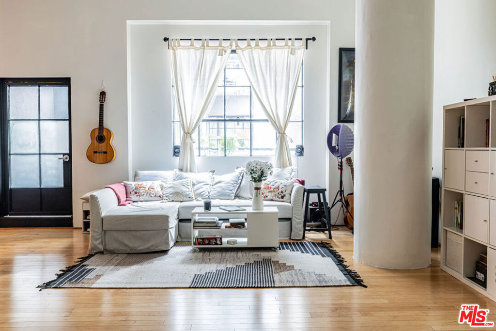 420 S San Pedro Street 231