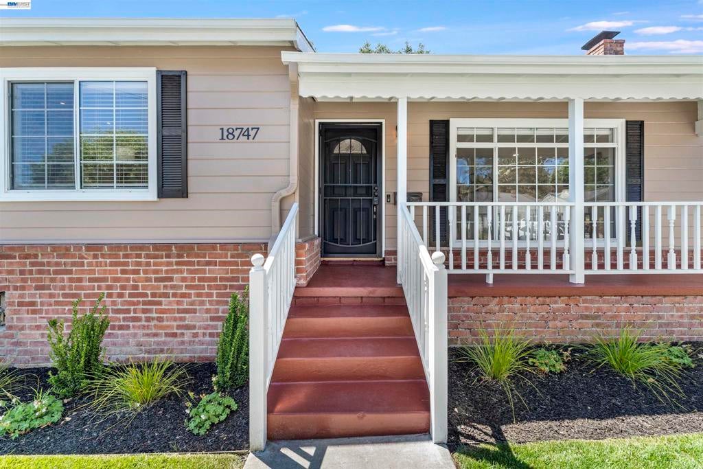 18747 Sandy Rd RD, Castro Valley CA 94546