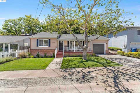Photo of 18747 Sandy Rd RD, Castro Valley, CA 94546 (MLS # 41141832)