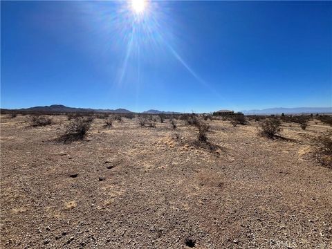 Photo of 0 Costalada Rd, Oro Grande, CA 92368 (MLS # HD26149889)