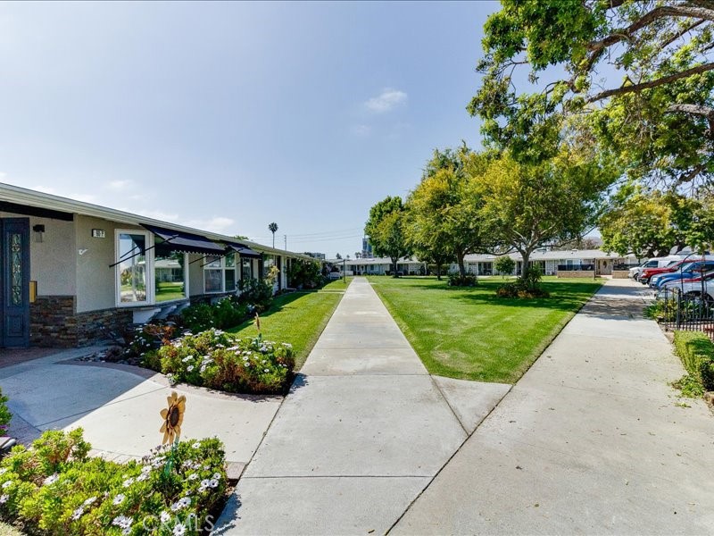 13962 El Dorado Dr M2 60F