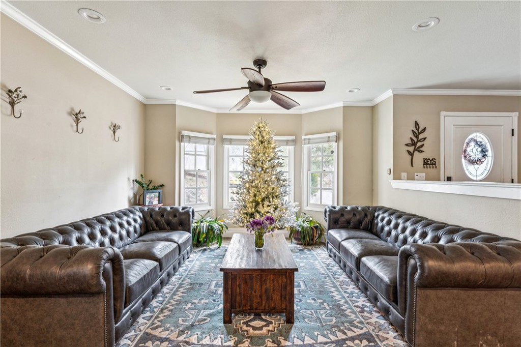 26461 Hillcrest Lane