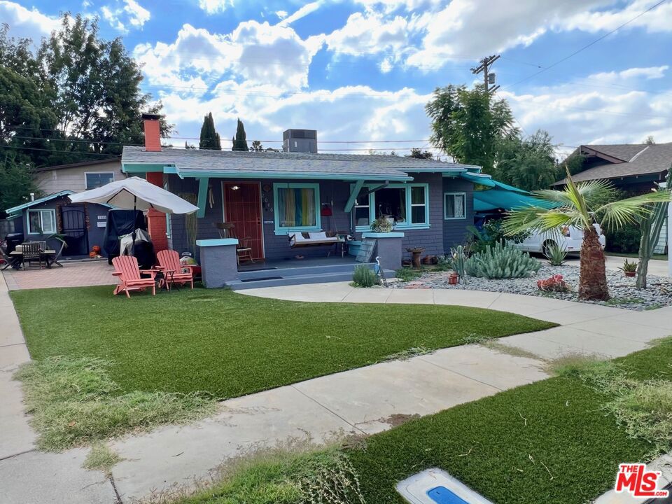 2046 Delrosa Drive
