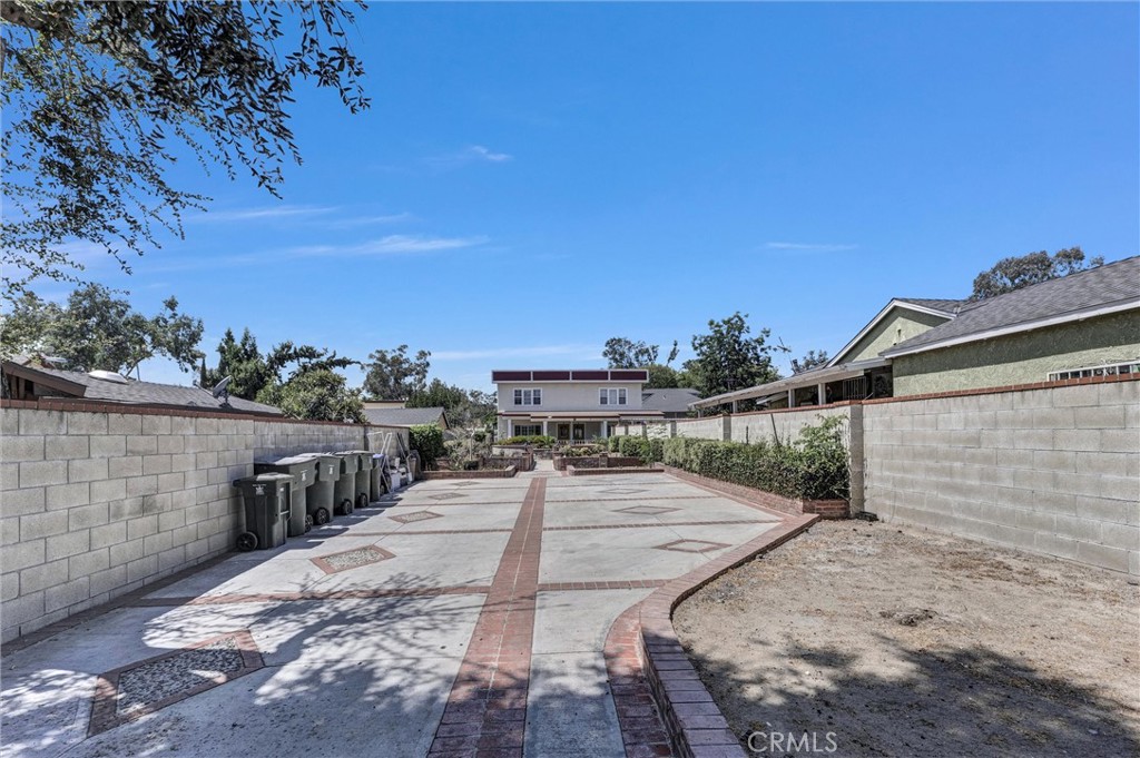 1325 Glen