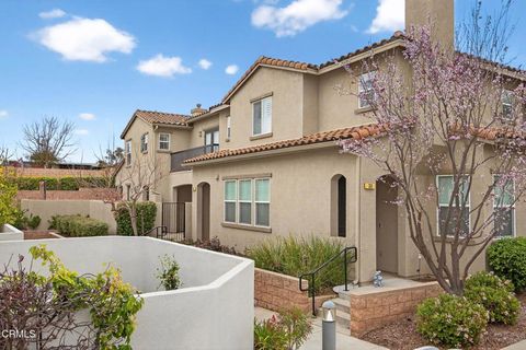 Photo of 34 Secret Hollow Lane, Newbury Park, CA 91320 (MLS # V1-35121)