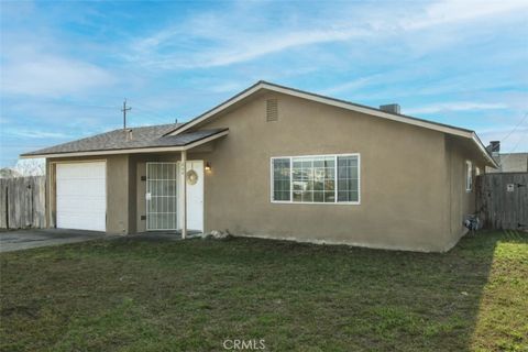 Photo of 660 S 3rd St, Chowchilla, CA 93610 (MLS # MC26104949)