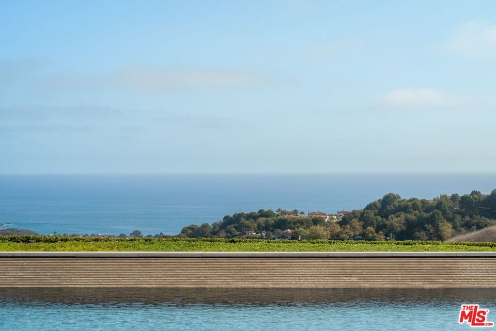 18 Swimmers Point, Newport Coast CA 92657 - Photo 10