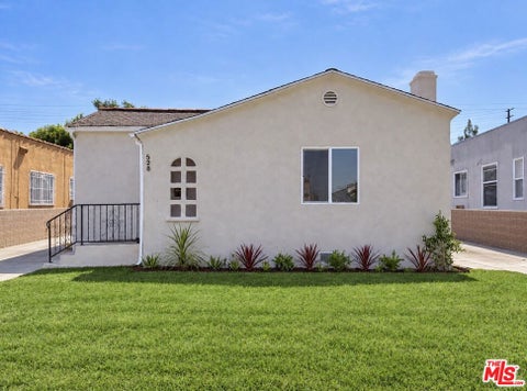 Photo of 528 W 99th Street, Los Angeles, CA 90044 (MLS # 26947183)