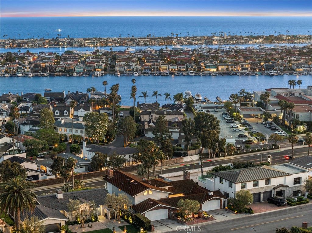 Photo of 701 Kings Road, Newport Beach, CA 92663 (MLS # NP26081973)