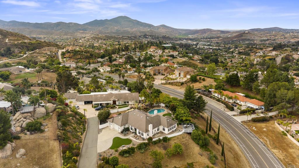 1221 Vista Grande Road
