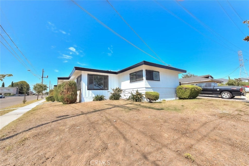 1345 W 124th