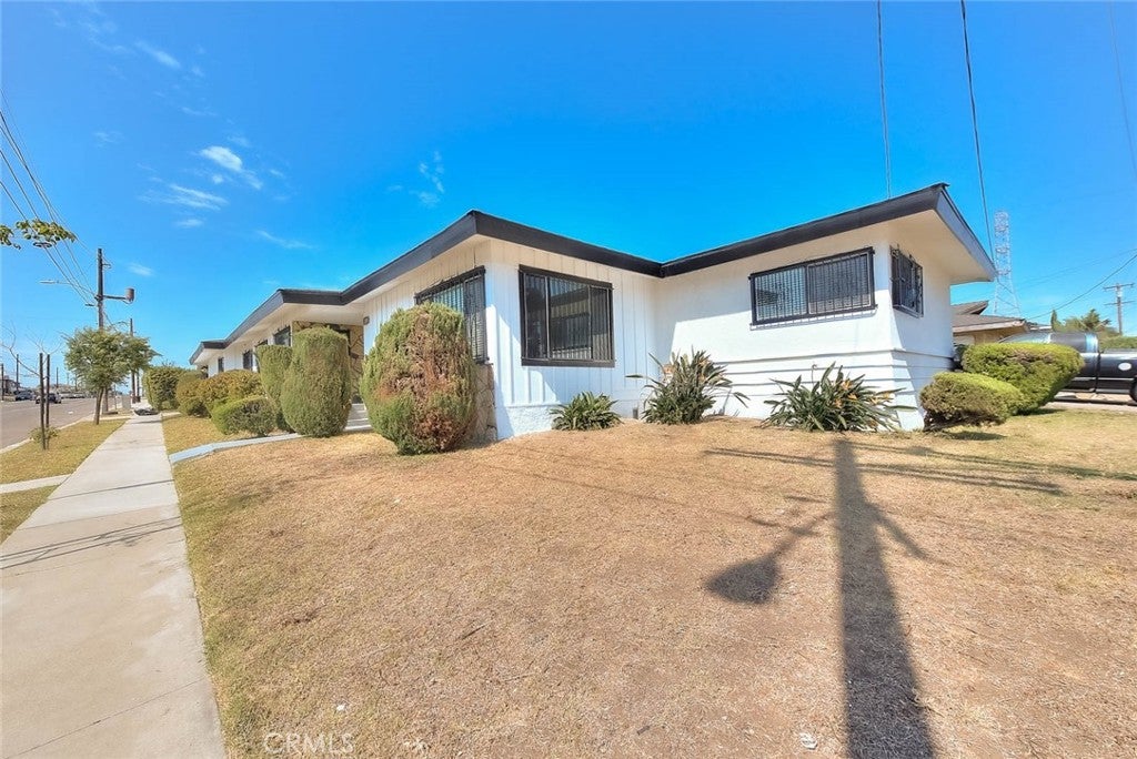 1345 W 124th