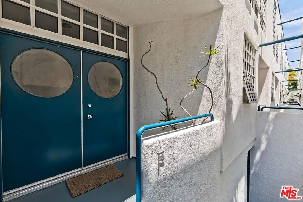 Photo of 2336 28th Street #F, Santa Monica, CA 90405 (MLS # 25574873)