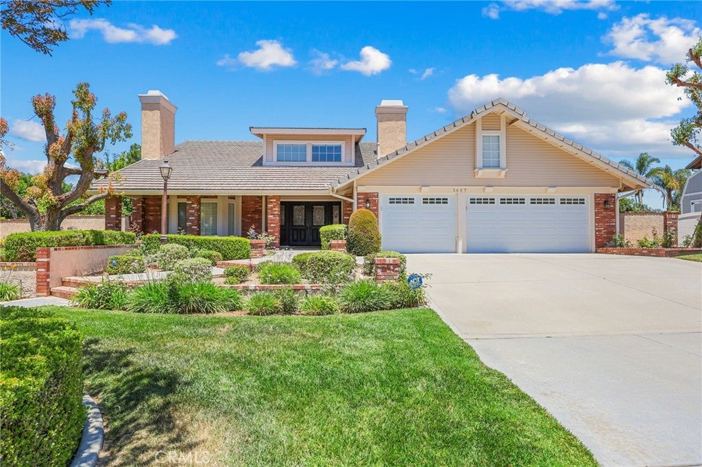 1657 Southport