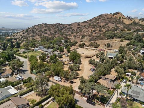 Photo of 0 VAC VLC Tuxford, Sun Valley, CA 91352 (MLS # SR25191720) Photo of 0 VAC VLC Tuxford, Sun Valley, CA 91352 (MLS # SR25191720)