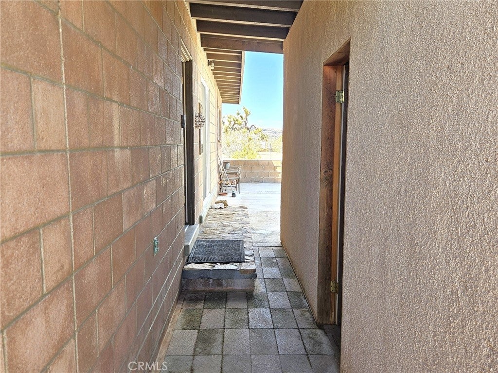 57492 Onaga Trail