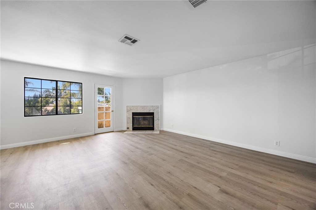 11033 Old River School Road 8