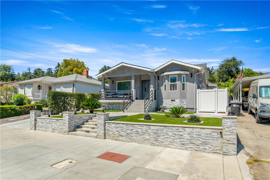 Properties 1 3419 Montrose Avenue