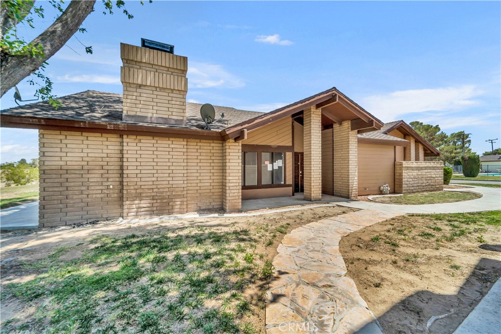 21321 Conklin Court