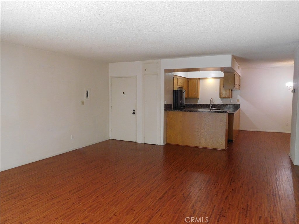 1015 N Michillinda 203
