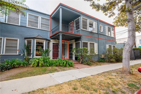Photo of 265 N Swall Drive, Beverly Hills, CA 90211 (MLS # SR26217721)