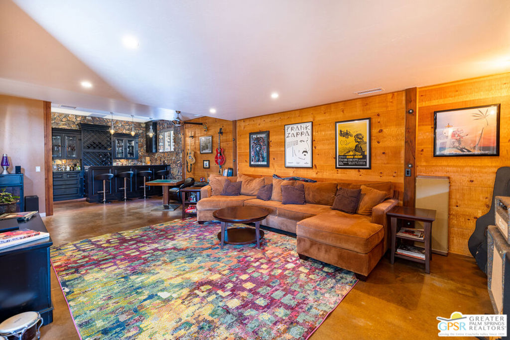 Banana Belt - Residential