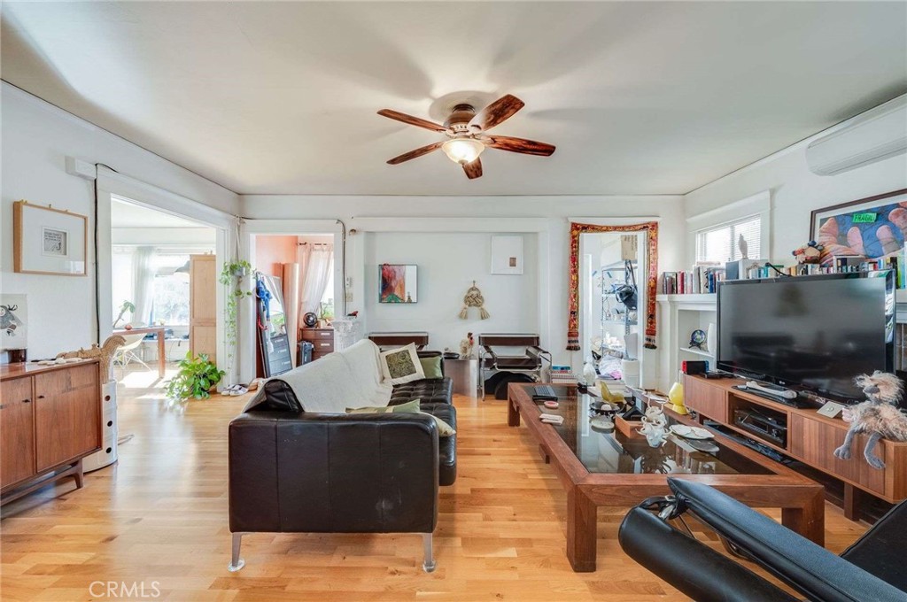 3215 Sherwood Avenue