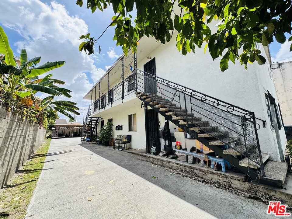 6214 Hooper Avenue