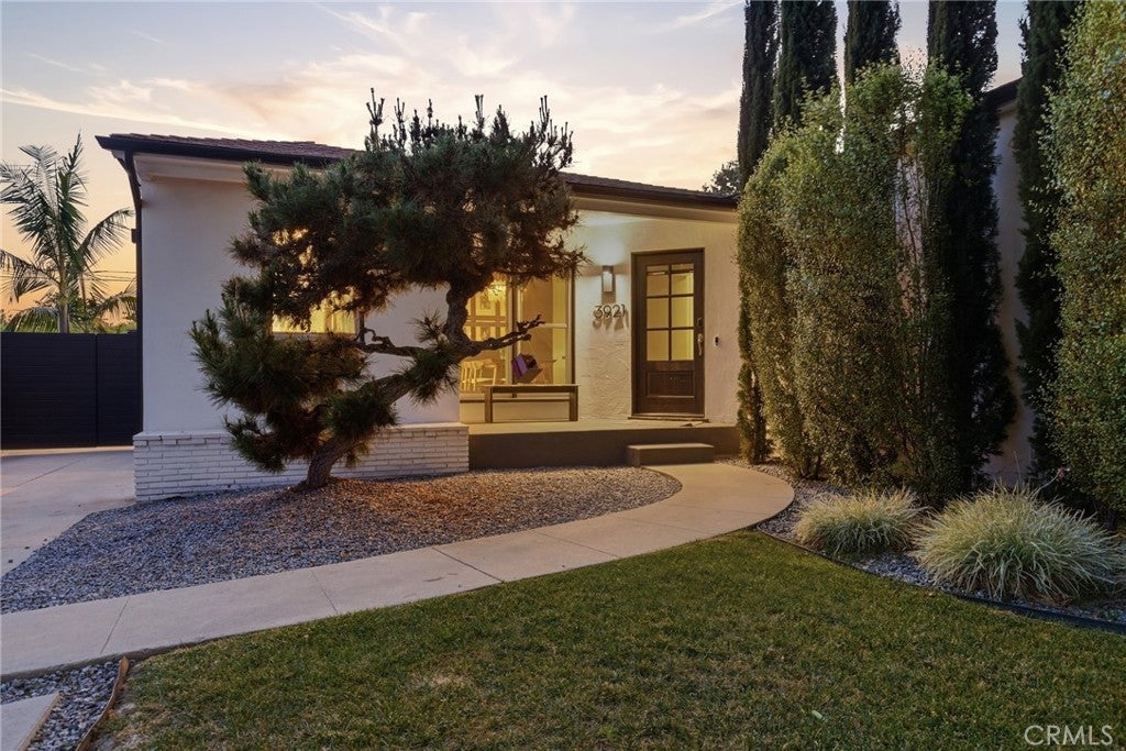 3921 Westside Avenue, Los Angeles CA 90008