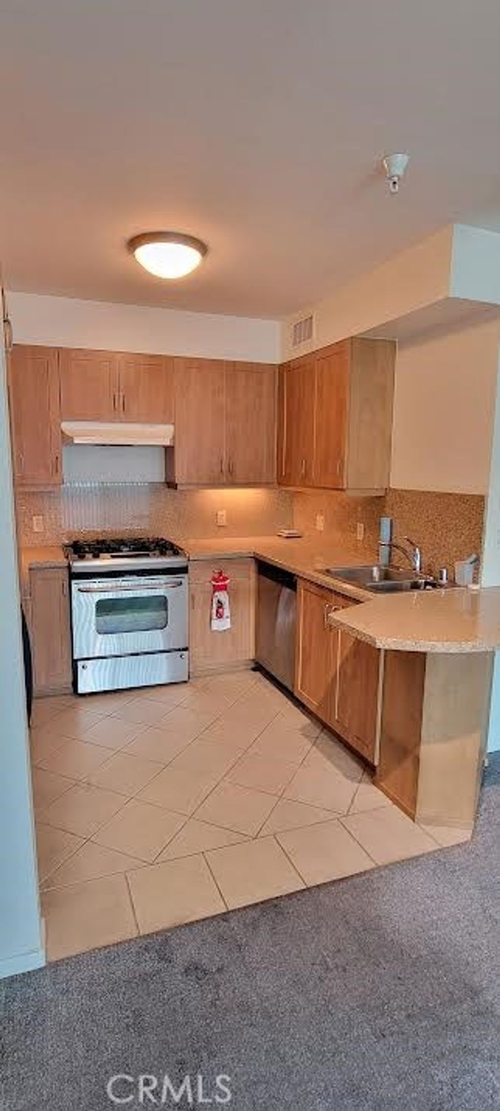 Photo of 267 S San Pedro Street, Los Angeles, CA 90012 (MLS # TR25100694)